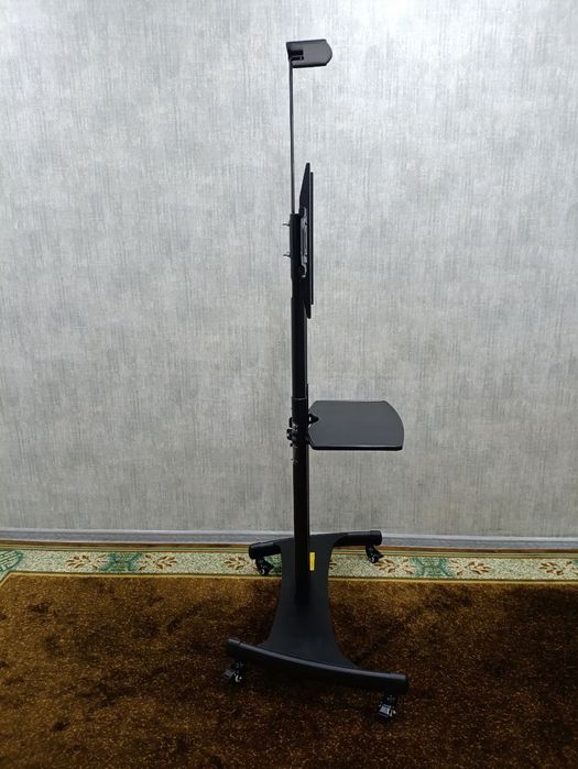 Кронштейн на телевизор 32' до 75 аренда доставка есть