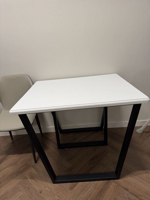 Продам новый стол трансформер