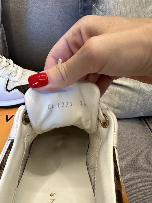 Обувки Louis Vuitton