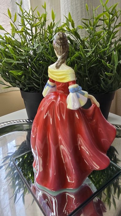 Порцеланова фигура Royal Doulton