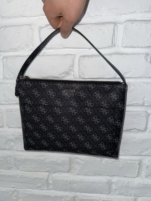 GUESS Дамска чанта НОВИ