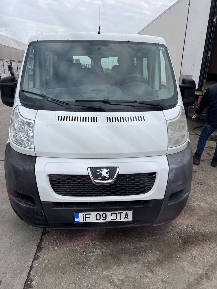 Peugeot Boxer pentru persoane