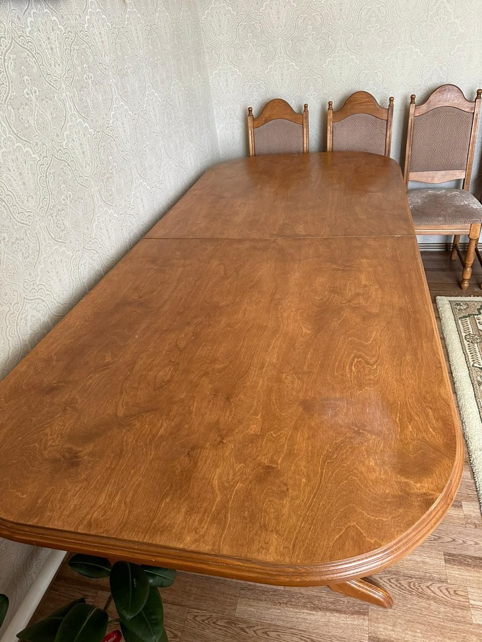Продам стол из натурального дерева (сосна)