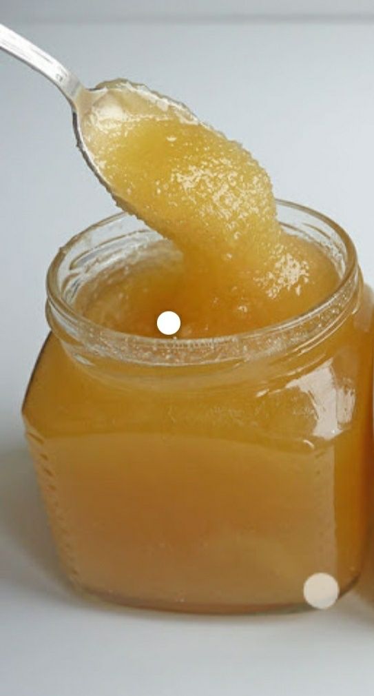 Мёд чистый натуральный, без добавления добавок сахара.