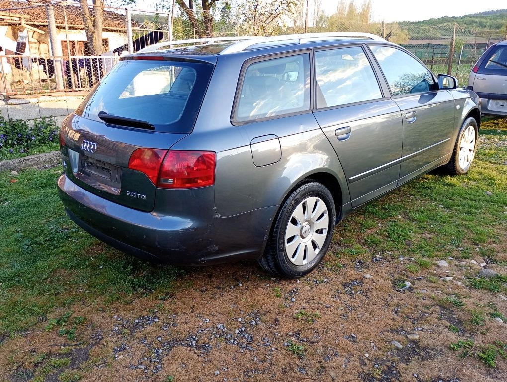 Audi A4 B7 комби 2.0 TDI 140коня ръчка на ЧАСТИ