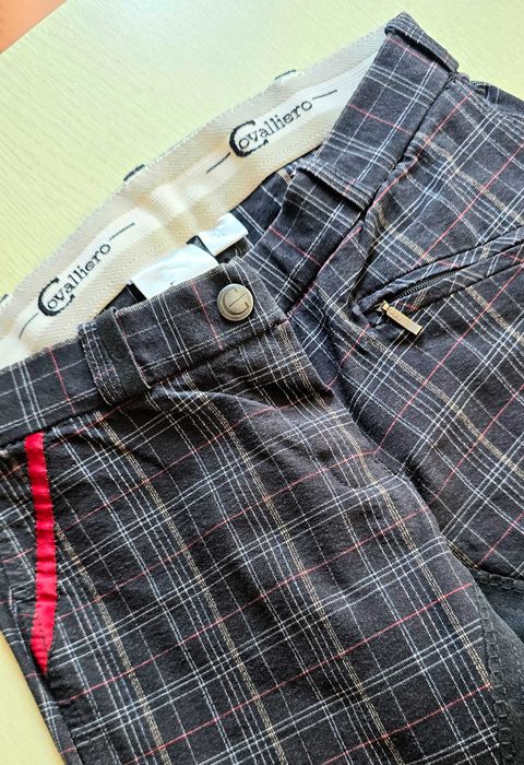 Еластичен, двуцветен детски клин да конна езда номер 34 с цяла платка