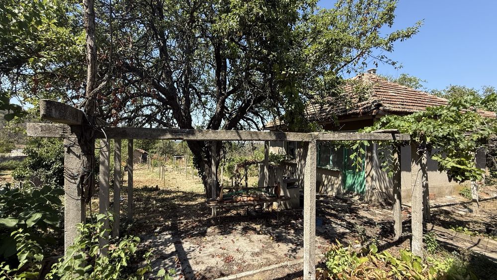 Продава се Къща в с. Долни Вадин, Област Враца - 150 кв.м за 85 €/кв.м - Снимка #2