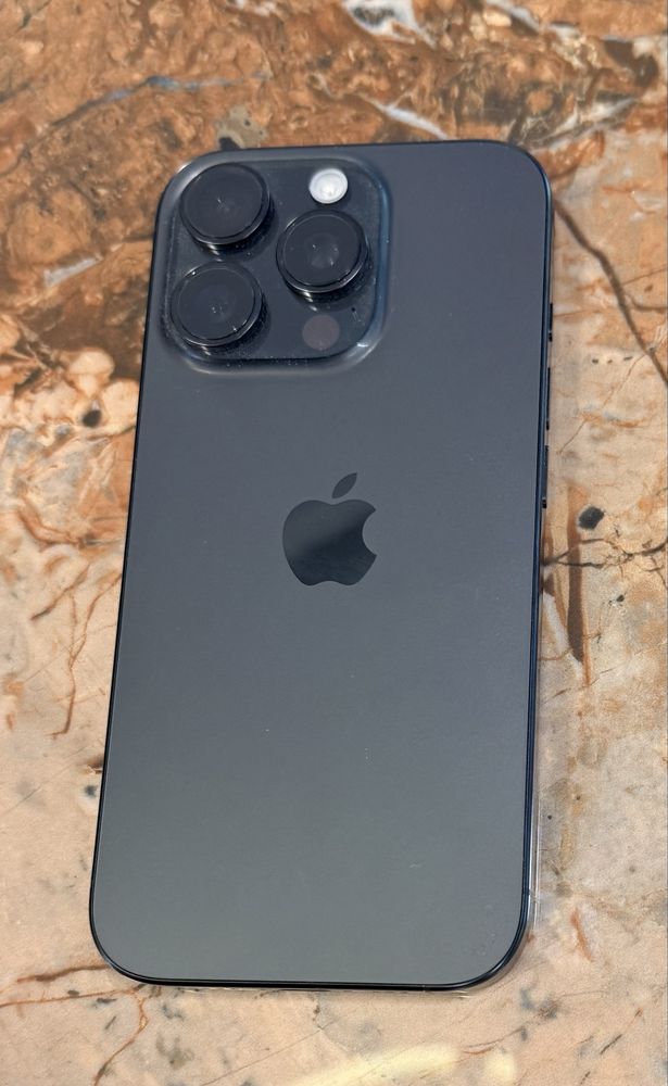 iPhone 16 Pro 256  Black Titanium