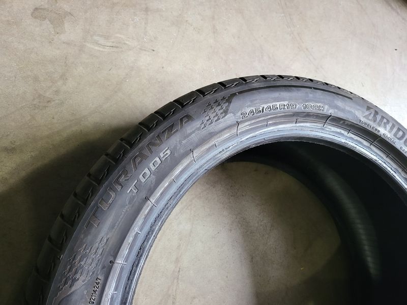 245/45/19 BRIDGESTONE 4бр