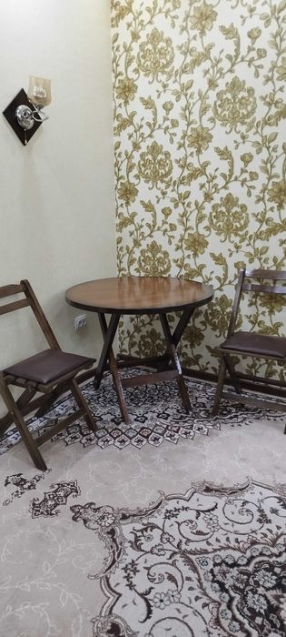 Столик круглый со стульями раскладной