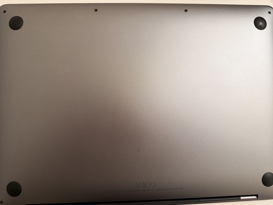 Macbook Pro M2 като нов