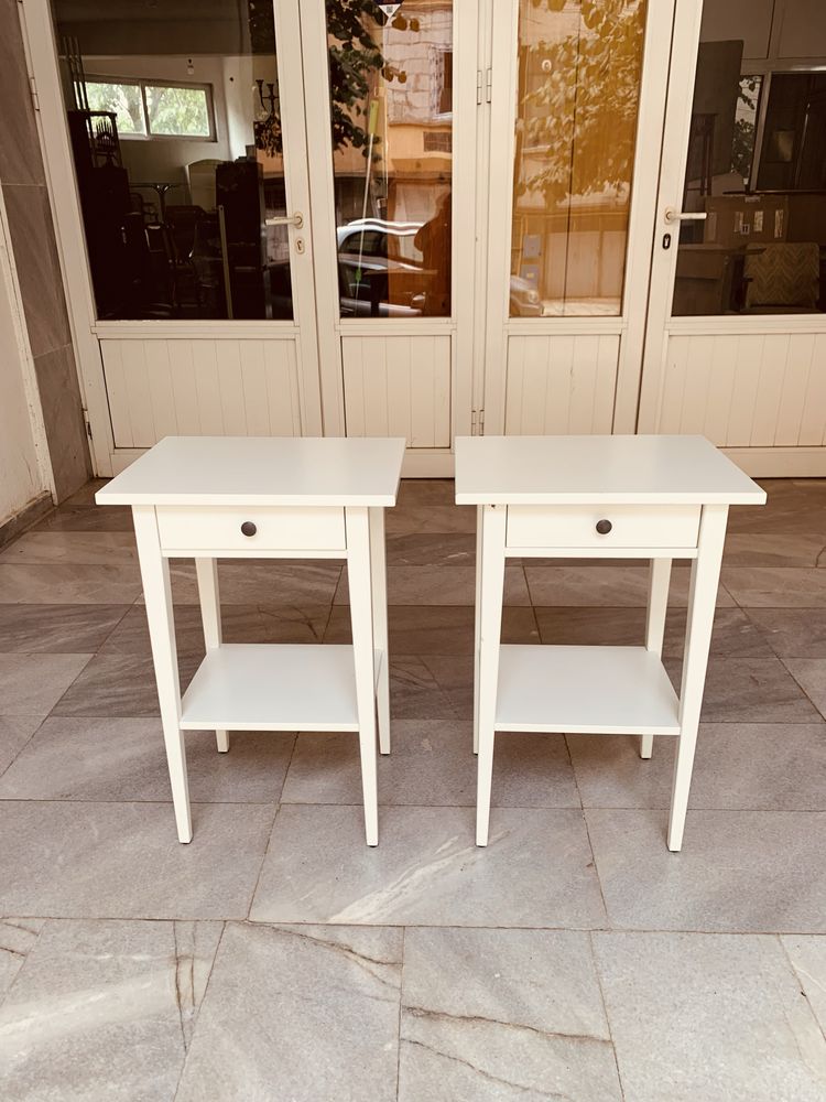 Скандинавски нощни шкафчета Hemnes