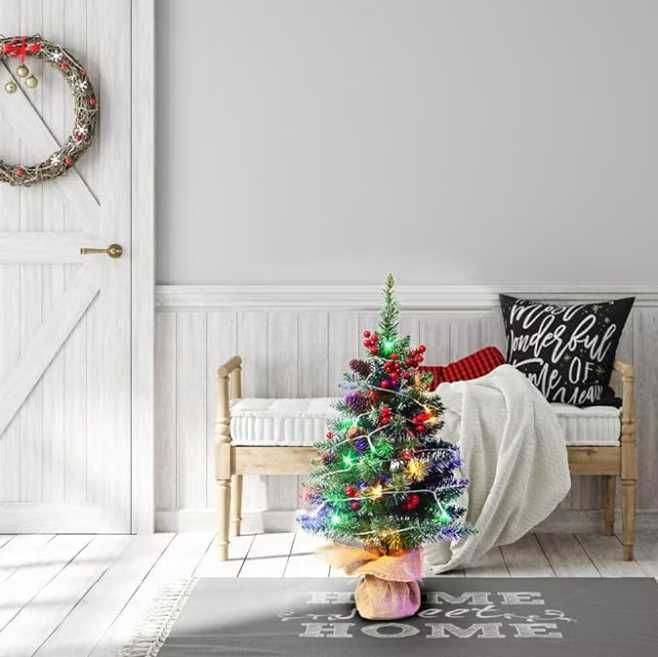 Brad artificial 40 cm, Lumini LED și 12 Globuri Roșii & Aurii