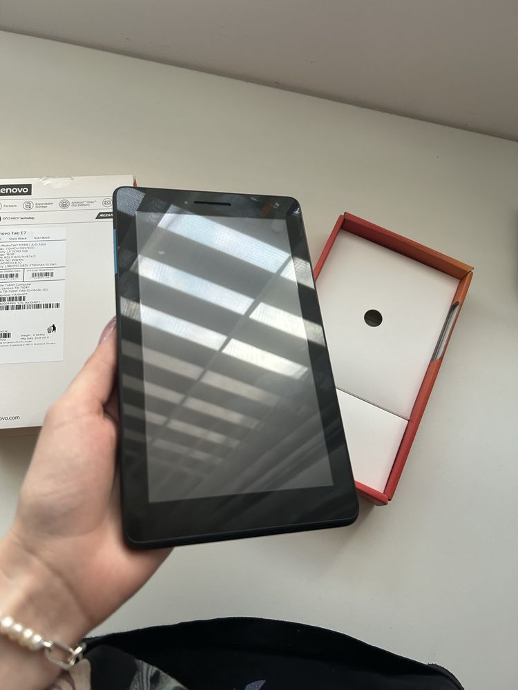 tableta lenovo tab E7