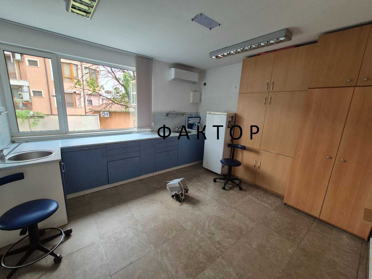 Дава се под наем Офис в Пловдив, Център - 100 кв.м за 600 € - Снимка #4