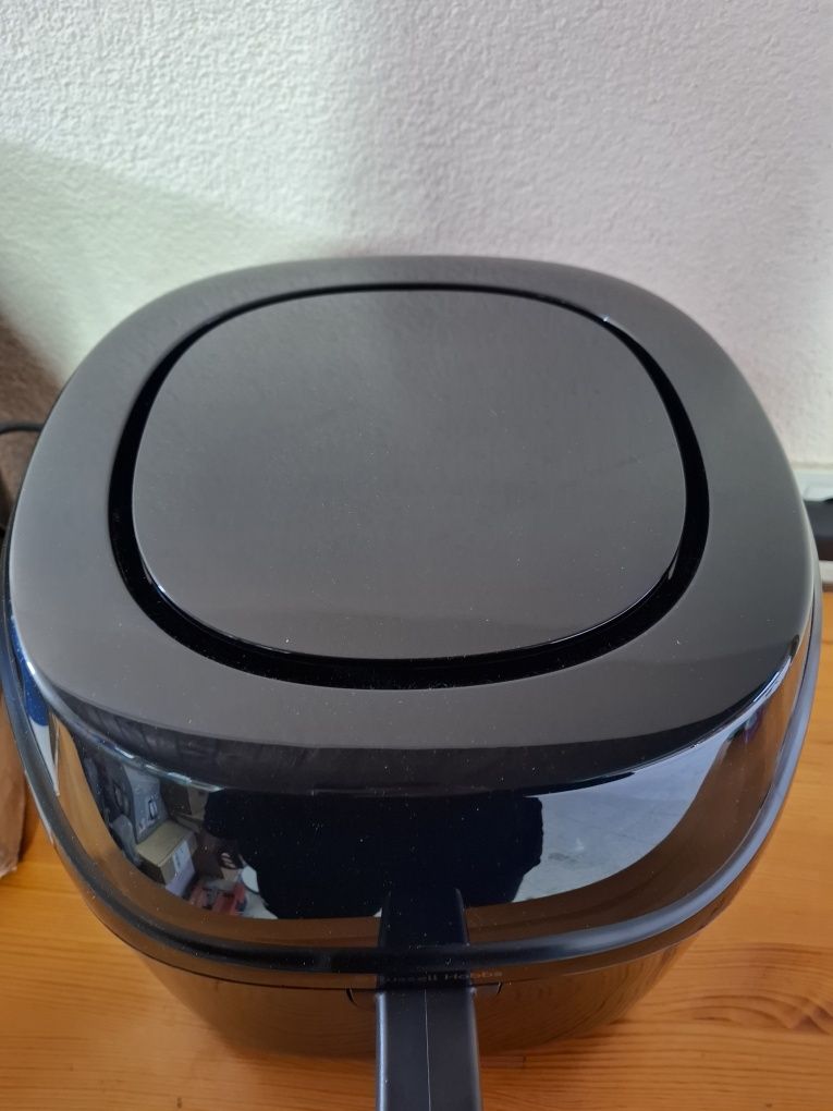 Еър Фрайър Russell Hobbs Satisfry XXL 10 функции,8л,1400w