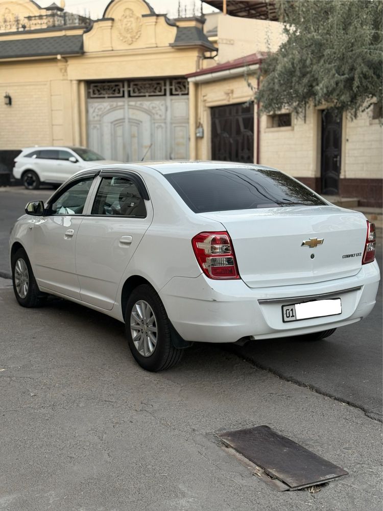 Продается Cobalt 2020 года. Автомат. Один хозяин