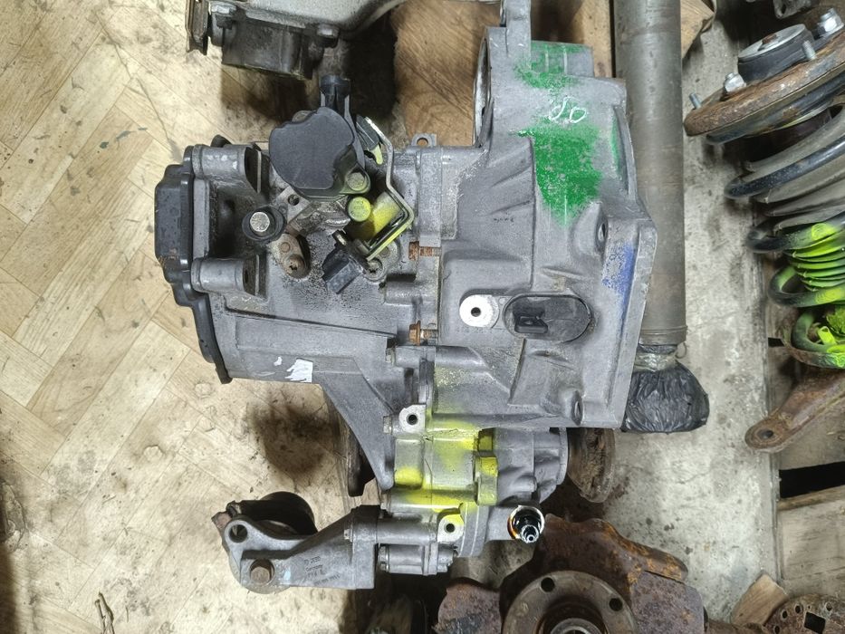 Коробка передач механика Фольксваген Пассат б3