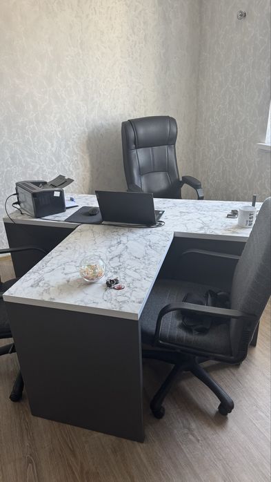 Продам офисную мебель