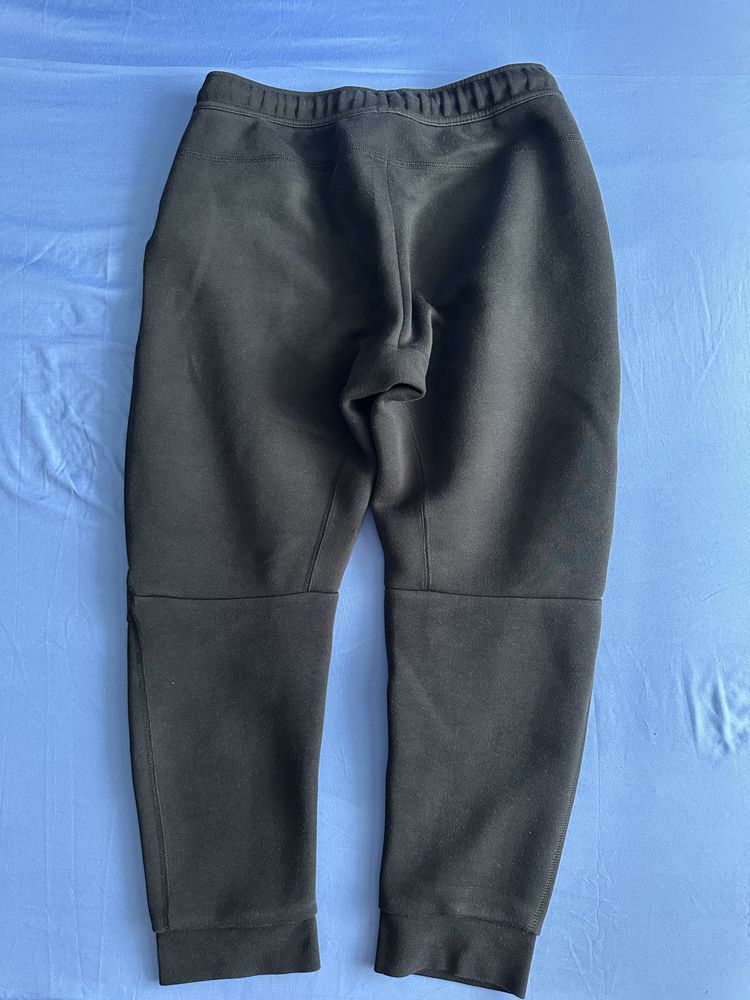 Юношеско долнище nike tech fleece
