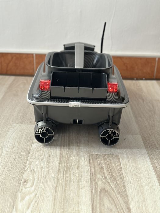 Catamaran/Navomodel/barcuta plantat design Carbon /viteza 500metri