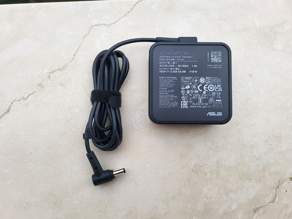 Incarcator laptop Asus 19V 3,42A 65W mufa 4,5x3,0mm cu pin