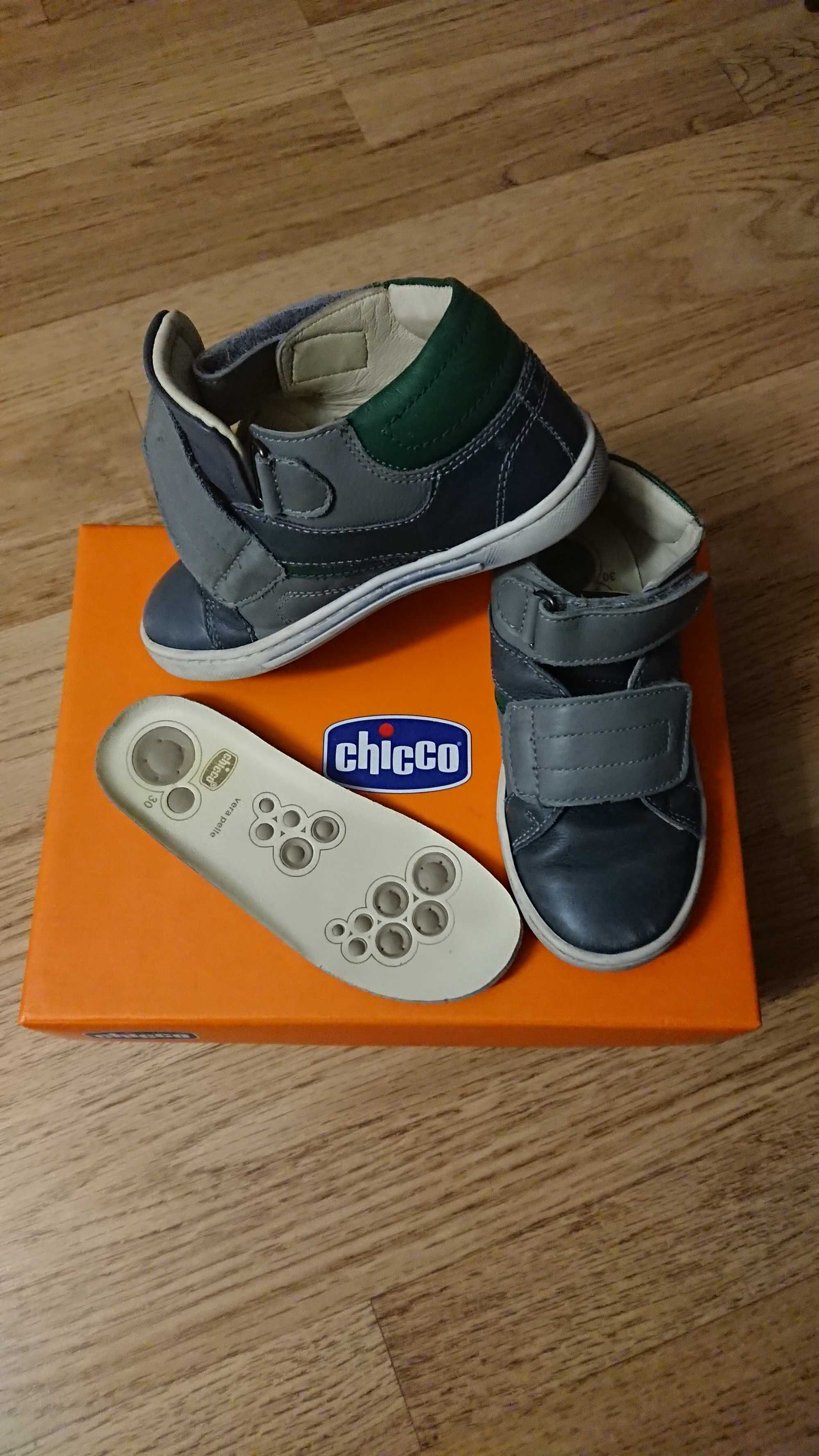 Обувки Chicco номер 30 подарък пантофи с  дебела подметка.