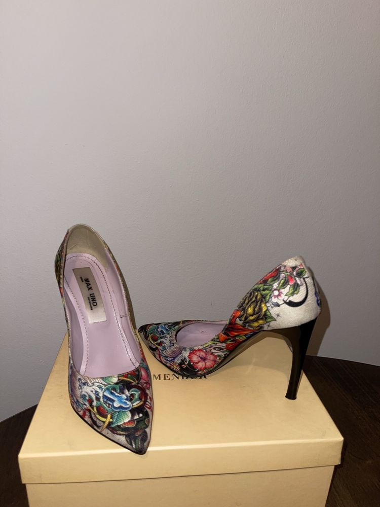 Pantofi dama model floral