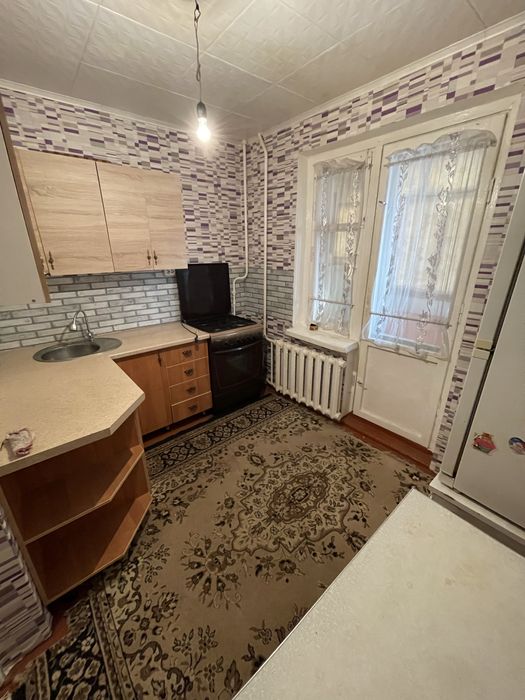 Продам 1 ком Аврора 9 мкр