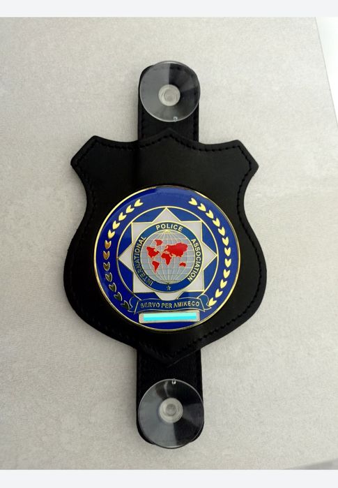 Insignă parbriz international police