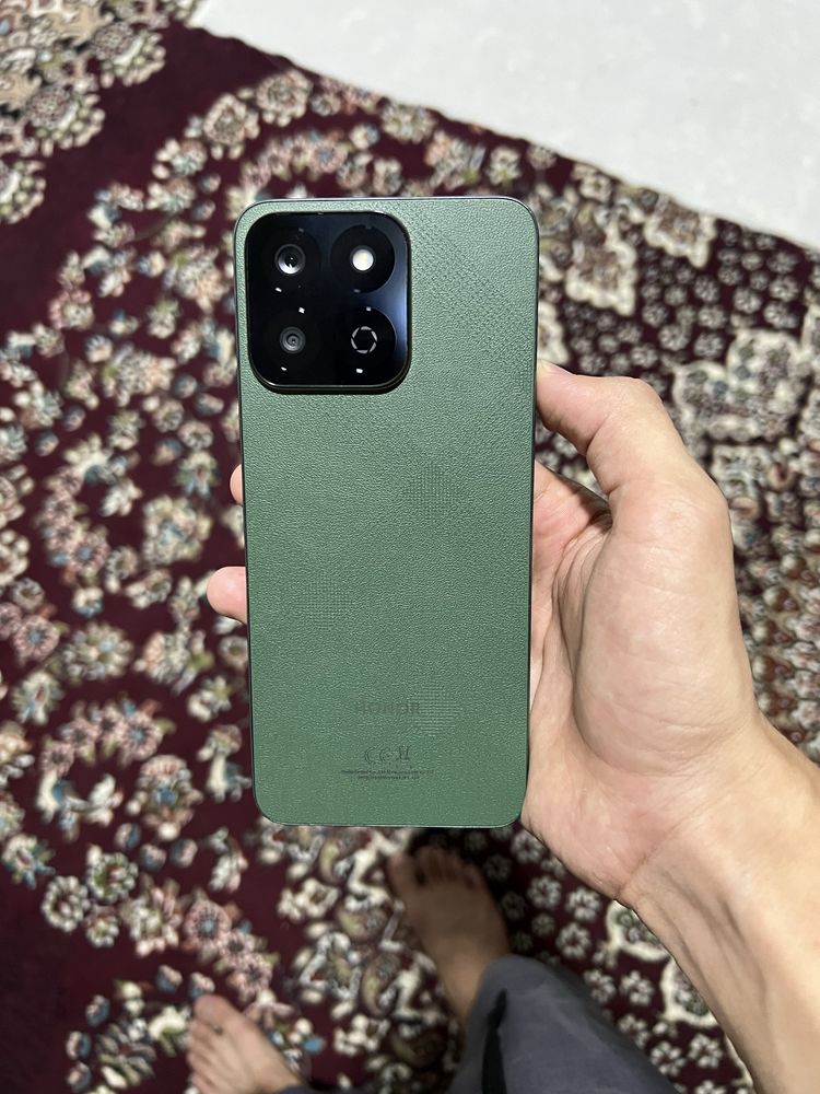 Honor x7c 8/256 gb holati yengi