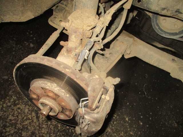 Fuzete discuri etriere frana fata OPEL ASTRA G motor 1,7 diesel DTI