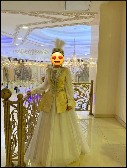 Продаю платье на ұзату . Ручная работа . Камзол ,платье,саукеле,такия