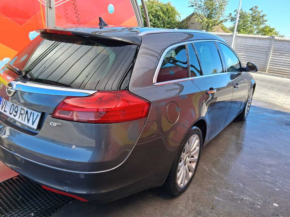 Opel Insignia 2.0 CDTI, 163 CP, Break – 2009