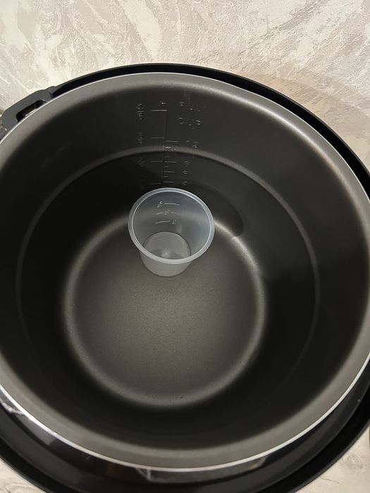 Продам новую мультиварку