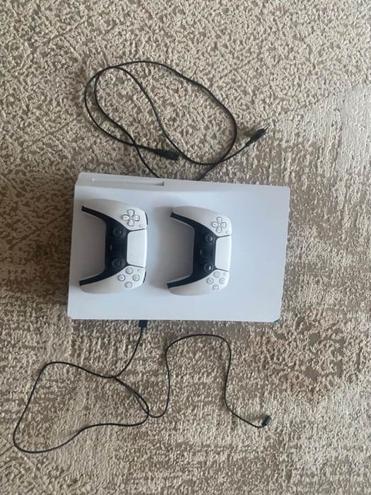 продам PS5 в хорошем состоянии