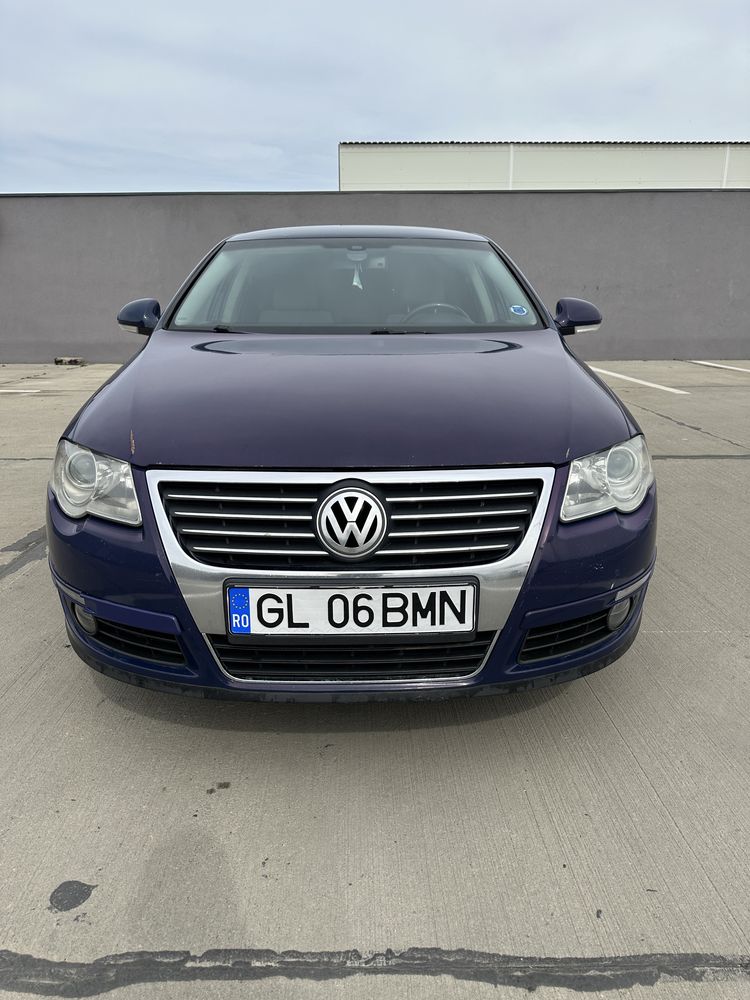 Vând VW Passat Berlina - 2.0 TDI / 140 CP / 2008 / Înmatriculat RO