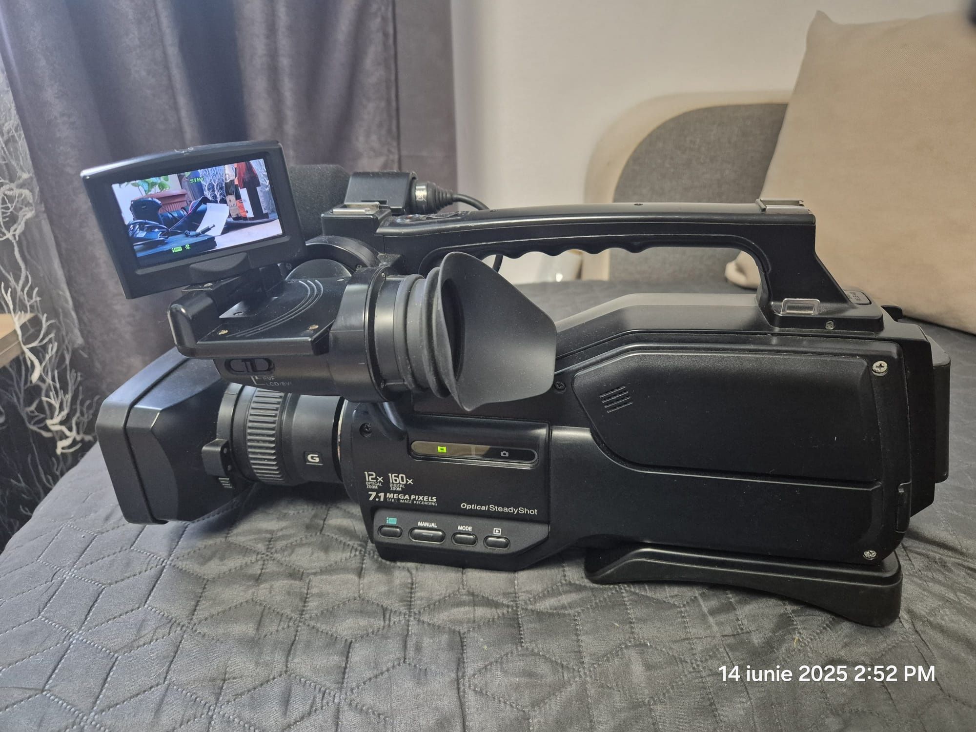 Vând camera Sony HXR-MC1500 – Cameră video profesională