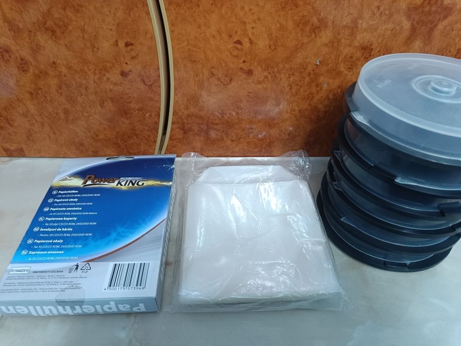 Vând carcase cake box cd/dvd