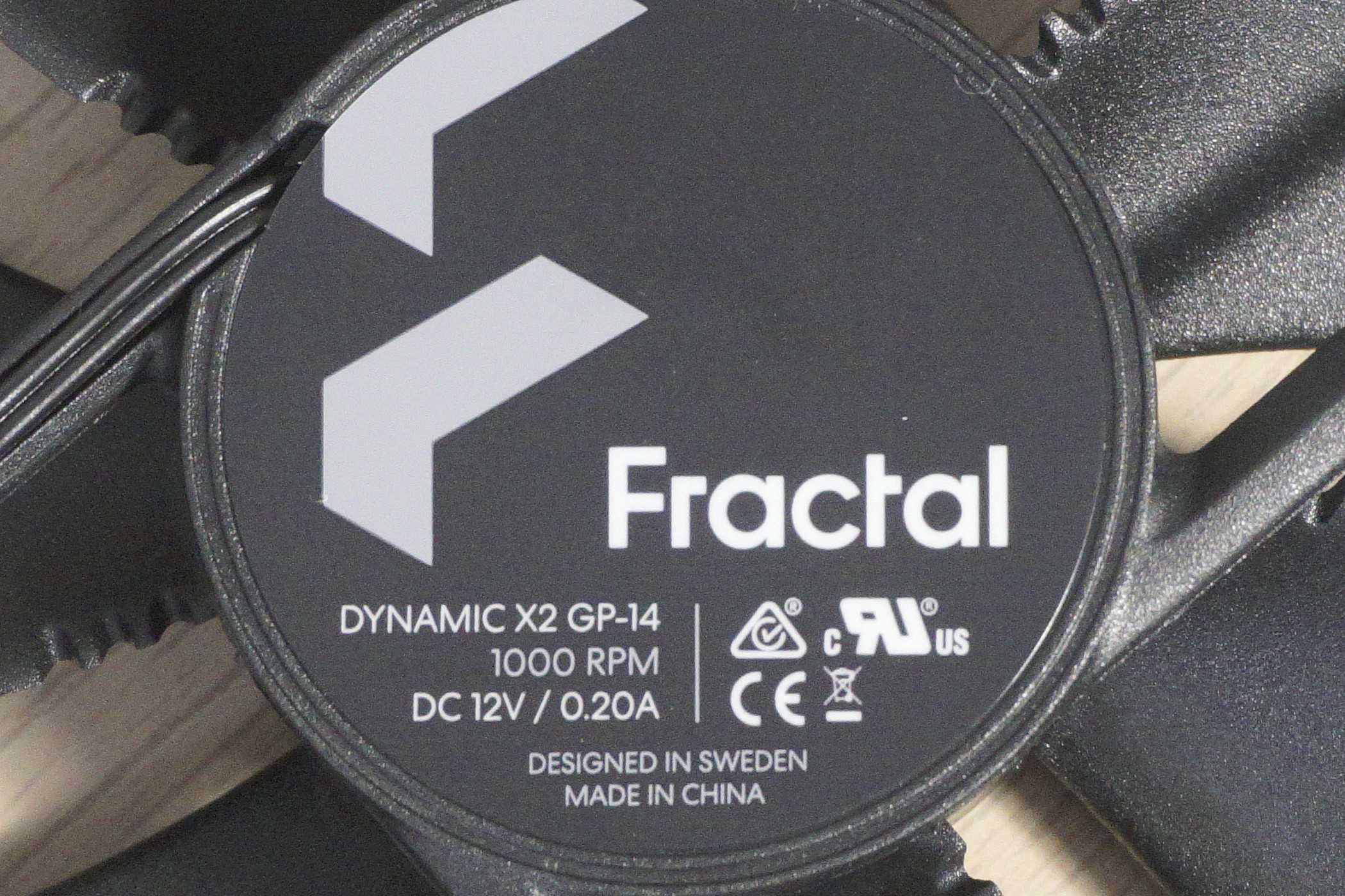 [Нови?] 3бр вентилатор Fractal Design 140mm 1000rpm 0.2A 3pin (вкл ДДС