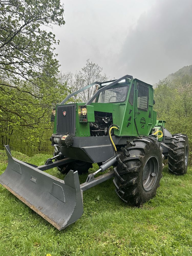 Tractor Articulat Forestier de vânzare