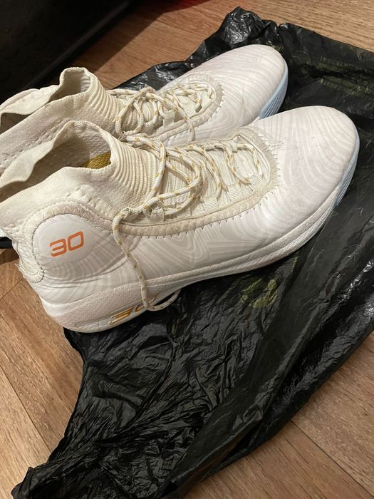 Баскетбольные кроссовки