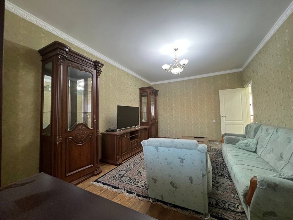 Сдаётся квартра Мирабадский район Госпитальный рынок 89м2