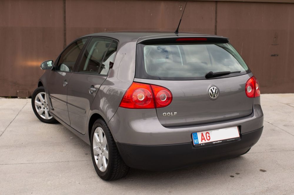 Volkswagen Golf 5 / 2.0 TDi 140cp / Xenon / Dublu climatronic