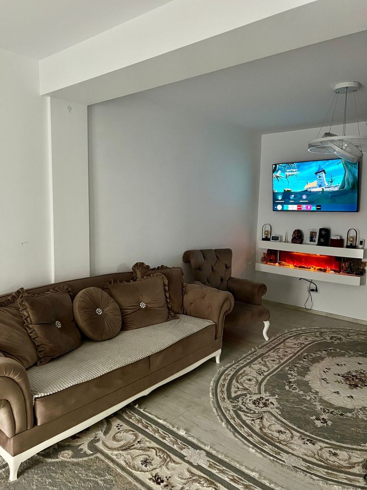 Vand ap. 3 camere, decomandat, zona ultracentrala