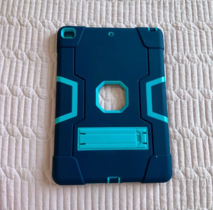 Lot din 2 huse protecție iPad 10.2 inch ( 2019 / 2020 / 2021)