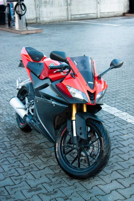 Yamaha yzf r125 2016