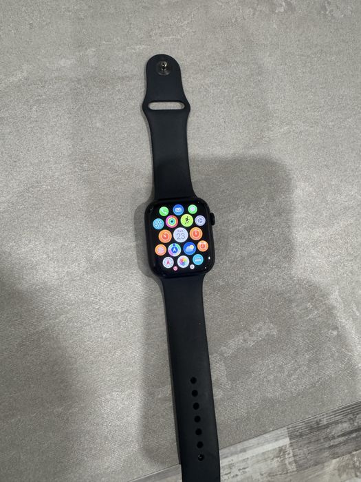 Apple Watch Series 9 (GPS + Cellular)  45mm Case - Aluminium