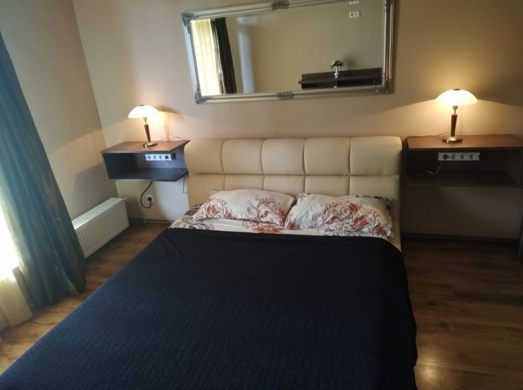 de închiriat apartament 3 cam