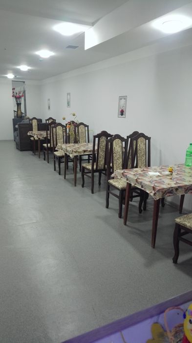 Стулья хорошего качества, в отличном состояние 12 штук